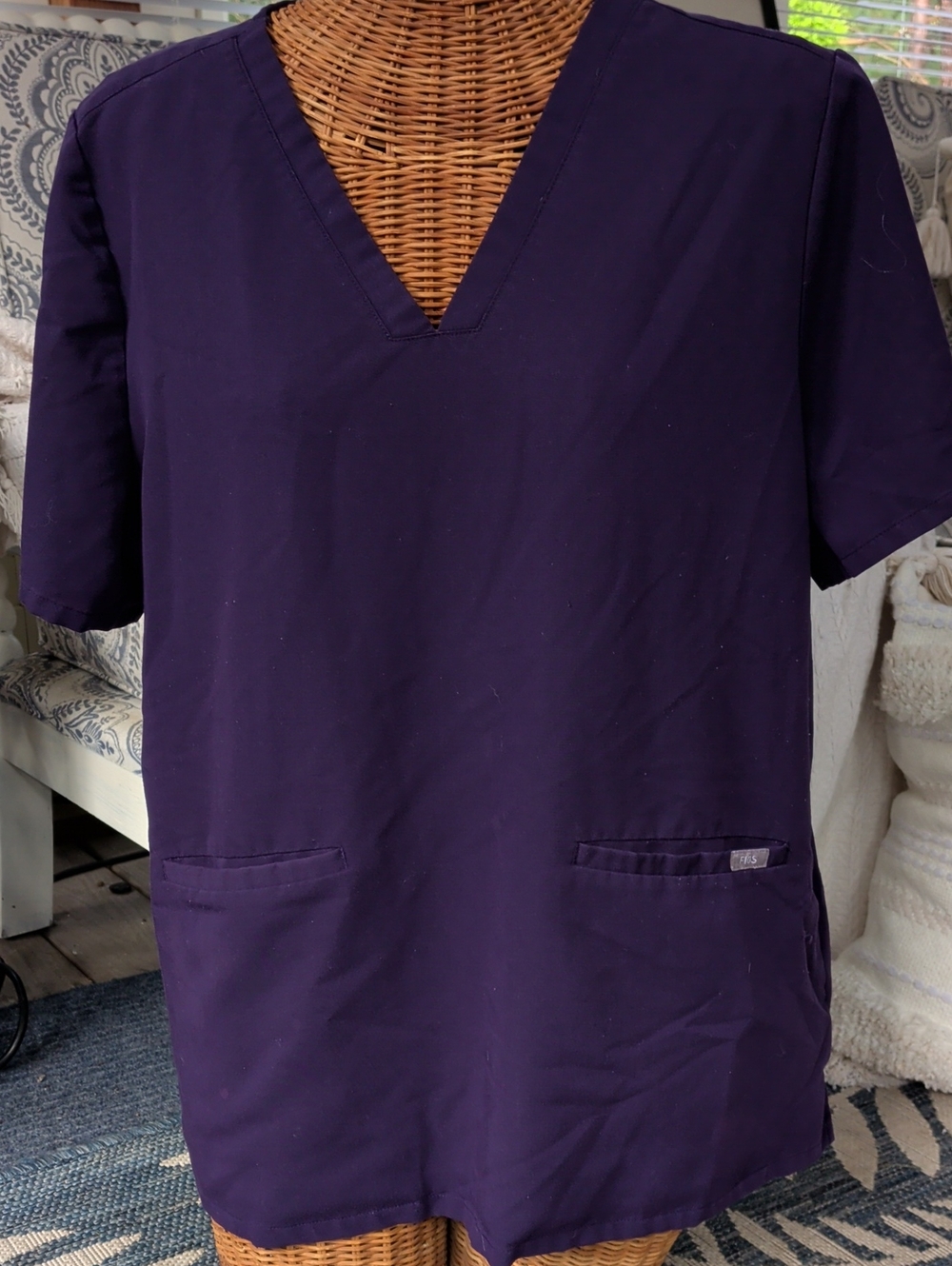 FIGS Casma Three-Pocket Scrub Top Purple XXL Purple 💜